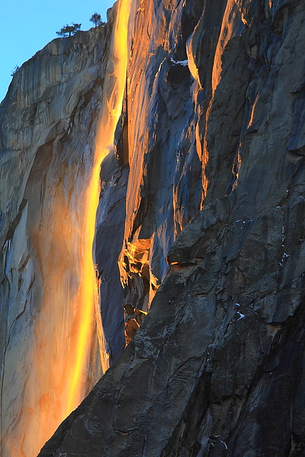 奇觀！揭秘位於美國加州全球極為罕見的「火瀑布」圖片9