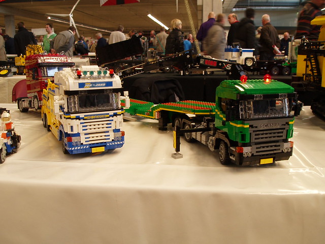 On March 19 I joined other members of LowLUG in displaying LEGO models at