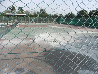 若松公園のテニスコート