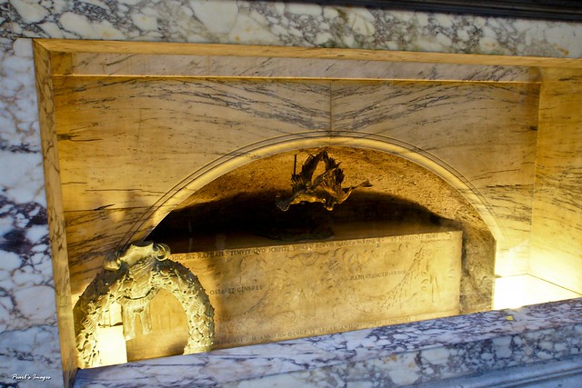 拉斐爾的石棺