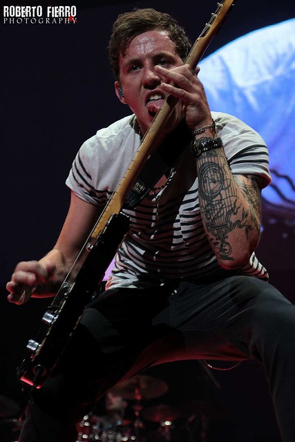 McFly Danny Jones Fotos para el Web Magazine The Concert in Concert