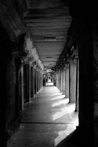 The Grand Corridors @ Tanjore Brihadeeswara Temple