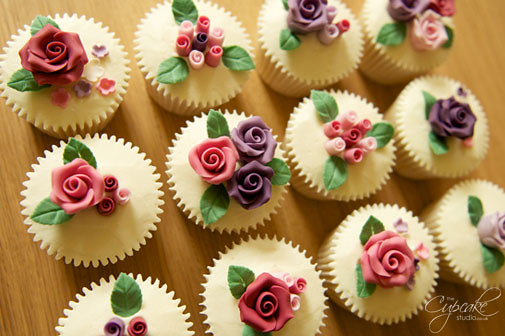 rose 5723879978_4d1f603552_z.jpg vintage  cupcakes