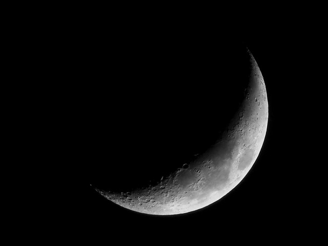 moon 20110408