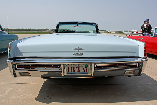 1967 Lincoln Continental Convertible 12 of 12 