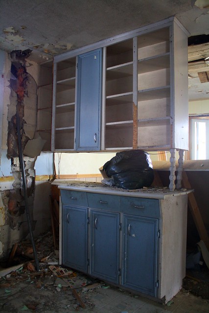 KDSH collapsing kitchen cupboards