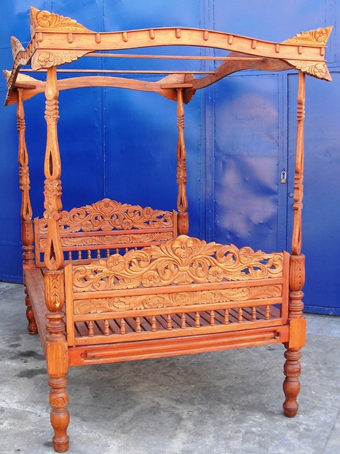 Four-poster canopy bed | Flickr - Photo Sharing!