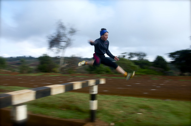 Elisa jumping