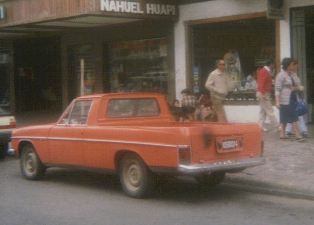 1970s MercedesBenz pickup built in Argentina San Carlos de Baralochie