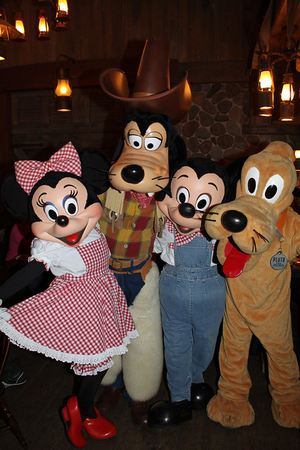 Minnie, Goofy, MIckey and Pluto