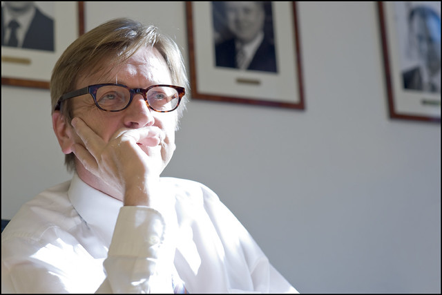La Vanguardia Shots [GROUP] Guy Verhofstadt by Pietro Naj-Oleari