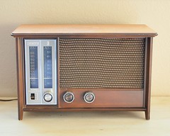 Zenith X334W radio (Danish Modern)