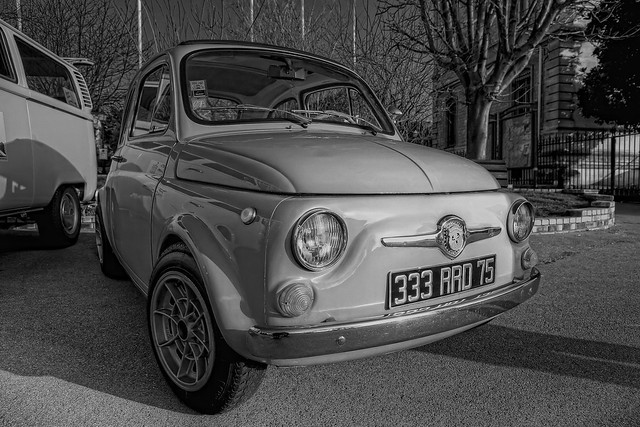 HDR BW old Fiat 500 Abarth HDR 3 RAW Vincennes en anciennes 06 03 11