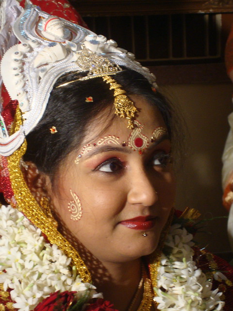 Bengali Wedding She stares 
