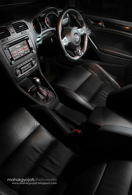 volkswagen Golf GTI interior