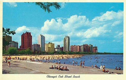 1959 postcard of Chicago's Oak Street Beach