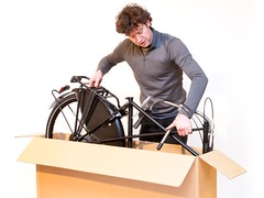 Reassembling a WorkCycles bike from its shipping box