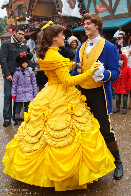 DLP Nov 2010 - Belle and Prince Adam arrive