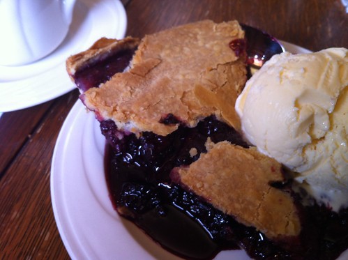 ollalieberry pie at duarte's