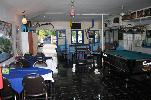 TC Kitchen Dining Area