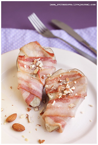 pear_in_bacon