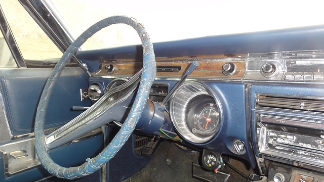 1965 Buick Electra Steering wheel dashboard