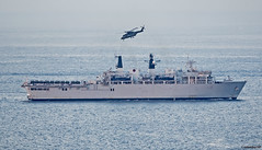 Forces - Royal Navy - HMS Bulwark (L15)