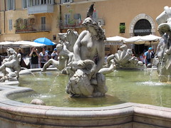 Water Fountains / Fontaines d'eau / Wasserbrunnen