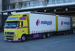 Air-Cargo Trucks