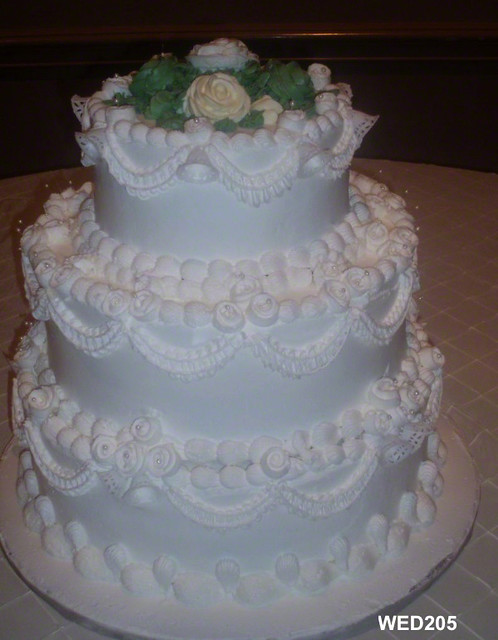 WED205 Traditional Buttercream garland wedding cake 205 198