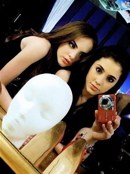 Ariana Grande And Elizabeth Gillies Flickr Photo Sharing 453x604px