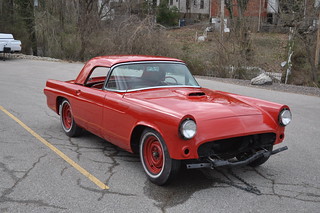 1955 Ford Thunderbird red partically dissasembled