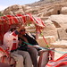 Ein Harter in der Kutsche in Petra, Jordanien