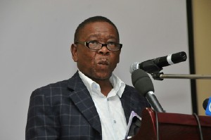  Blade Nzimande, minister of higher education speaking at the Cosatu Education and Skills conference at the Parktonian Hotel in Braamfontein. Pic: VATHISWA RUSELO. 02/07/2009. Sowetan. by Pan-African News Wire File Photos