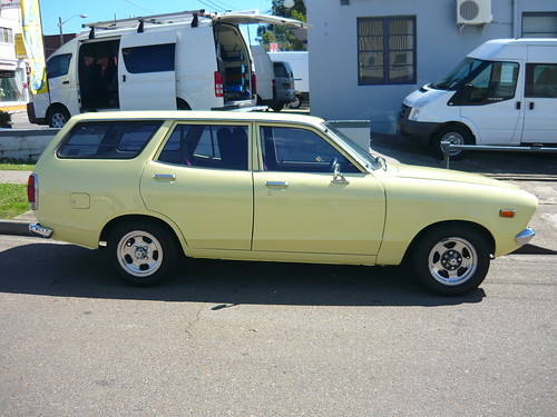 1976 Datsun 120Y station wagon datsun 120y modified f458 gialla cabrio