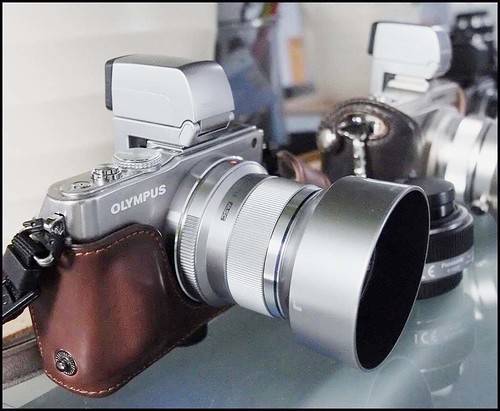 Fuji X-Pro 1 Voigtlander 20mm f/3.5 nikon f mount + KIPON NIK>FK Adapter