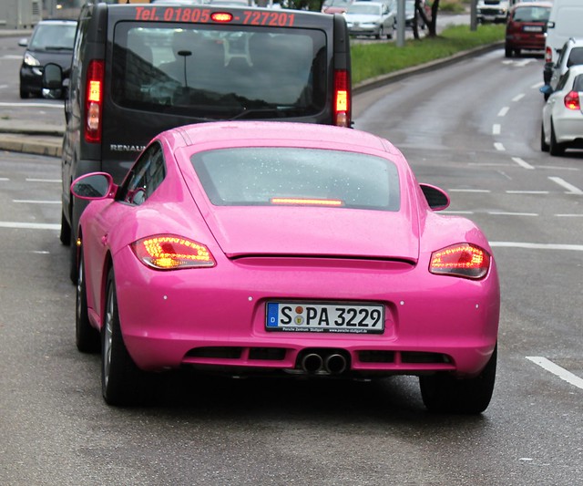 Pink Porsche Cayman S
