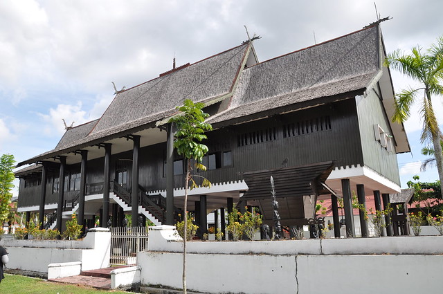 Rumah Adat Dayak Kalimantan Tengah Flickr Photo Sharing