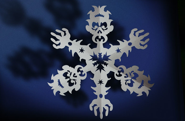 Zombie Snowflake Papercraft (cleaned)