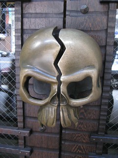 skull handles