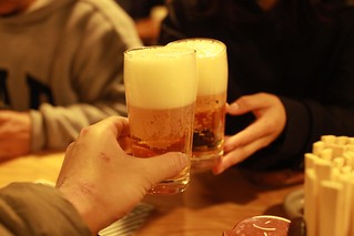 ビールで乾杯　神田 居酒屋「みますや」