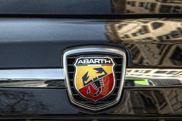 HDR Fiat 500 Abarth logo HDR 3 raw