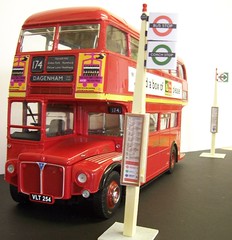 1.24 scale bus and tram models