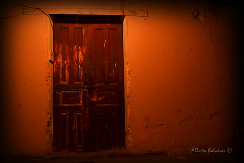 misteriosa puerta by alberto bolaños1