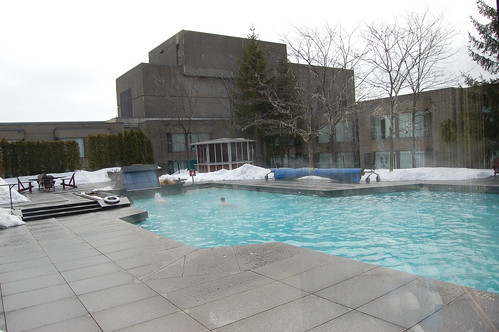 Hotel rooftop pool - Montreal, Canada and the ConFoo conference