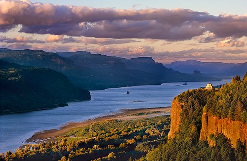 Columbia River Gorge by Mike Putnam