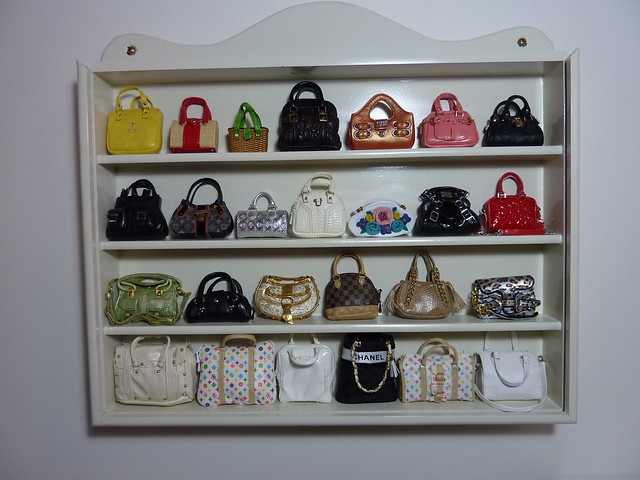 FR handbag storage