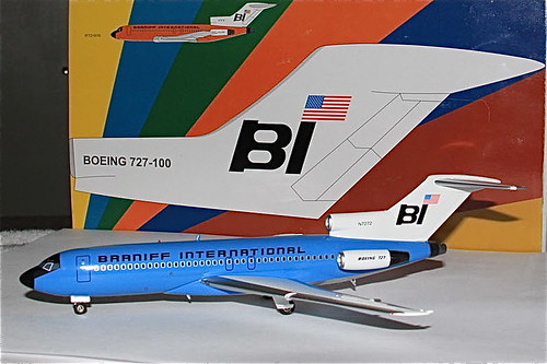 1:200 Braniff International Boeing 727-100