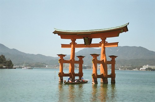 itsukushima-jinja.