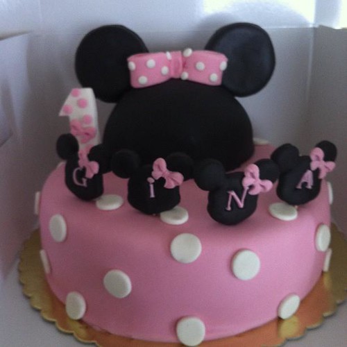 Minnie Mouse 1 yaş doğumgünü pastası by l'atelier de ronitte